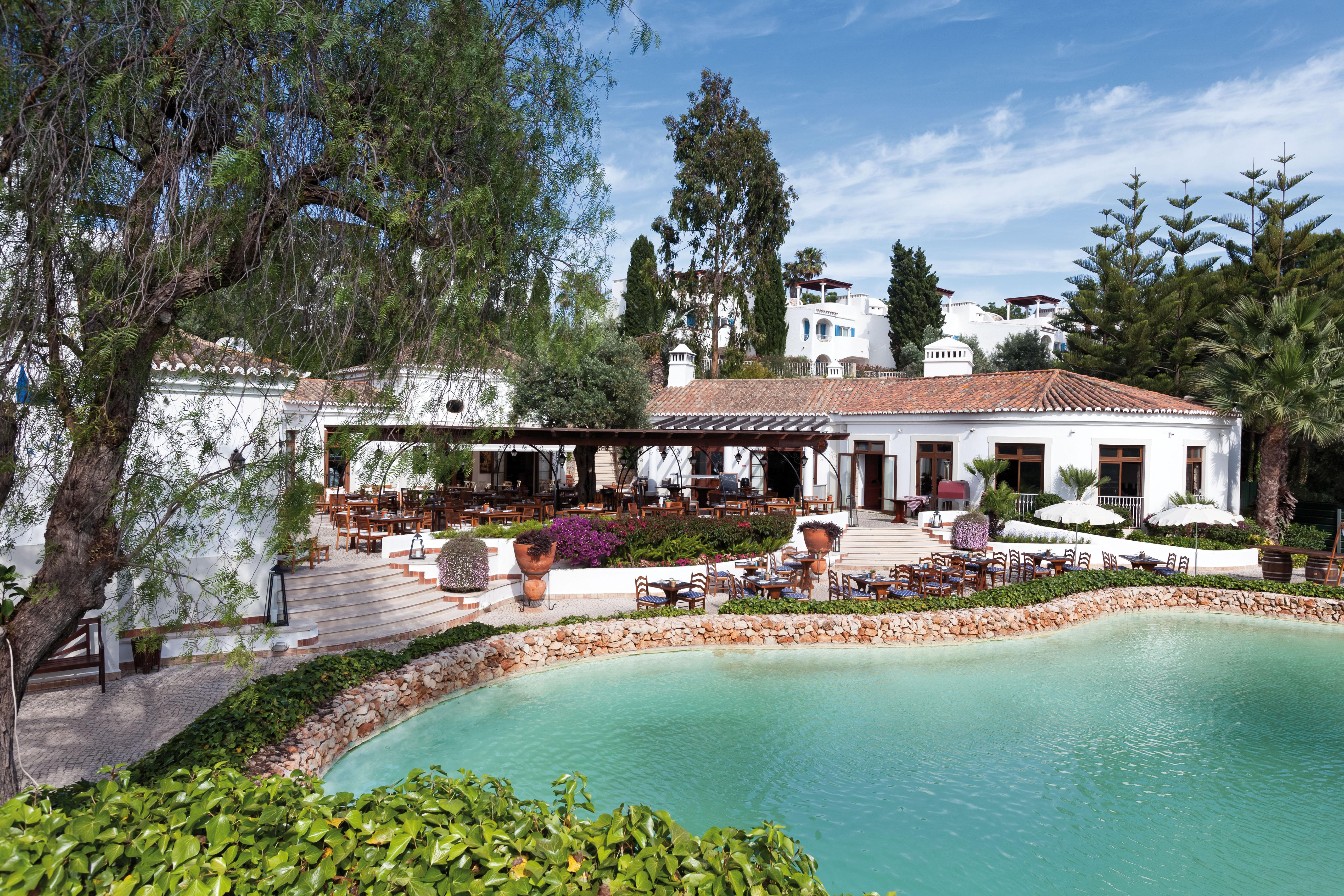 维拉维塔公园Spa度假酒店 Armação de Pêra 外观 照片 The hotel's pool