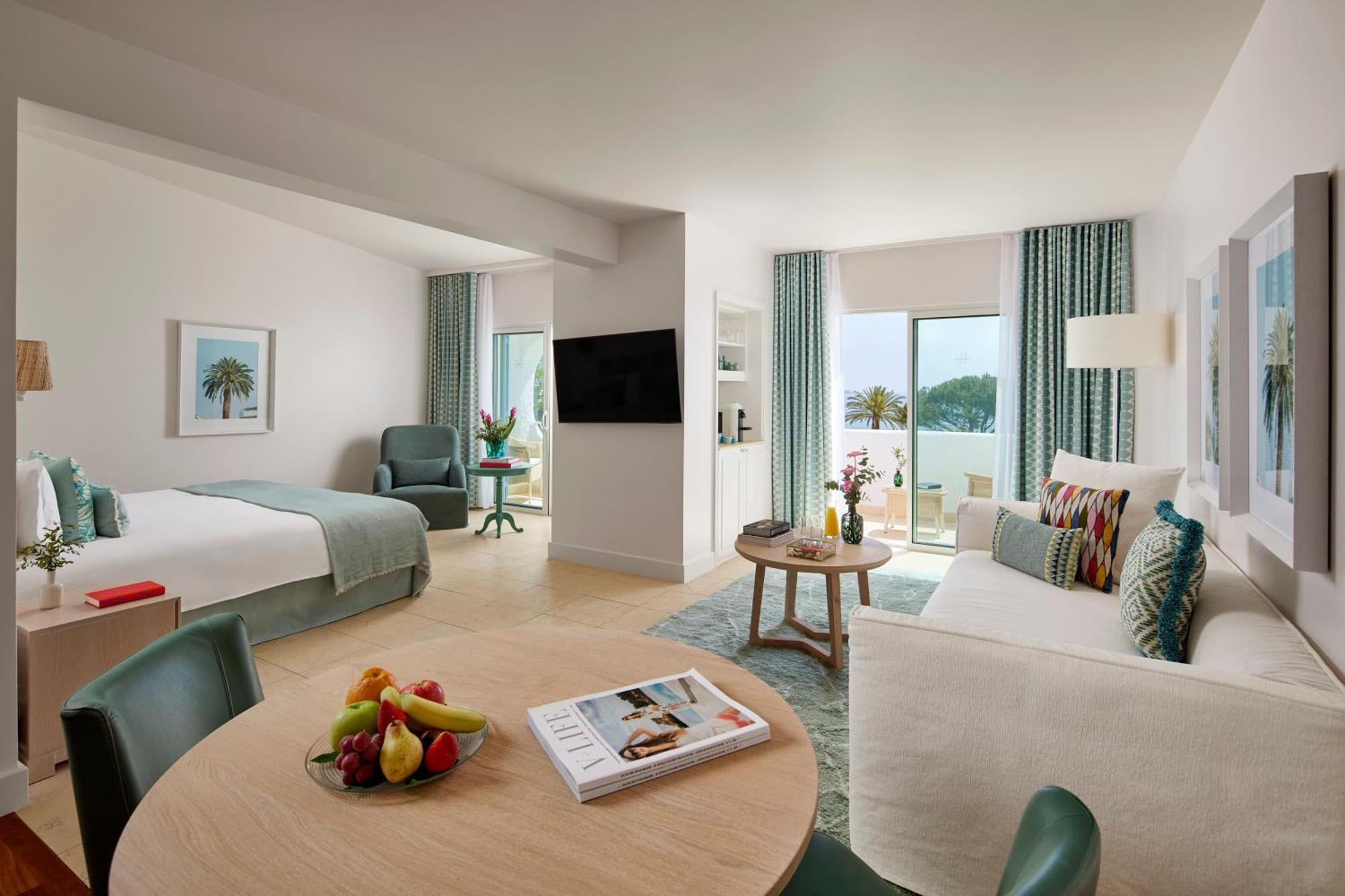 维拉维塔公园Spa度假酒店 Armação de Pêra 外观 照片 A suite at the hotel