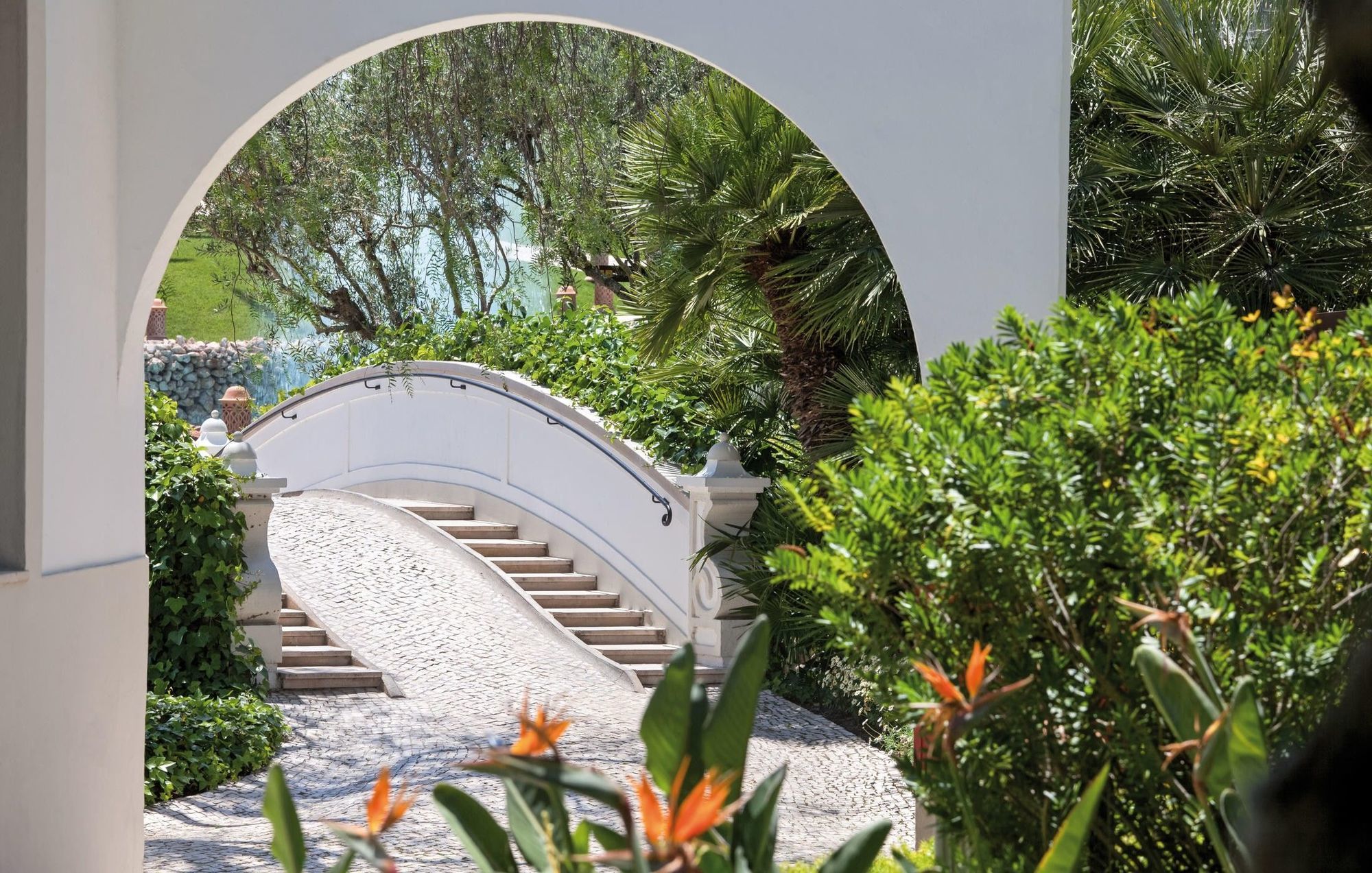 维拉维塔公园Spa度假酒店 Armação de Pêra 内观 照片 The gardens of the hotel