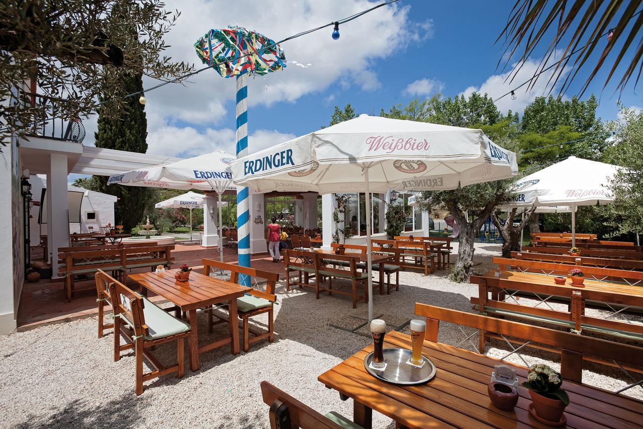 维拉维塔公园Spa度假酒店 Armação de Pêra 外观 照片 Biergarten in Munich